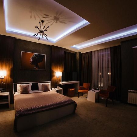 Hillmond Hotel Baky Esterno foto