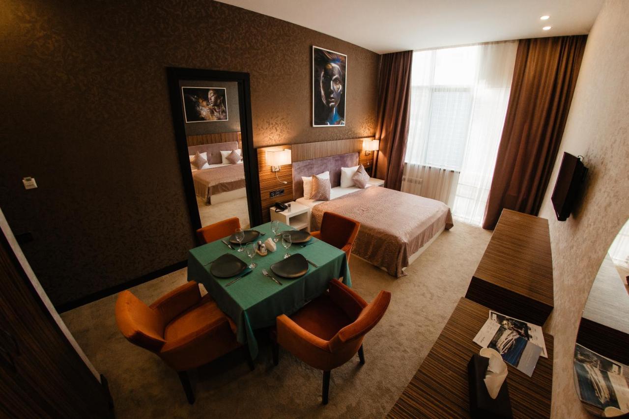 Hillmond Hotel Baky Esterno foto