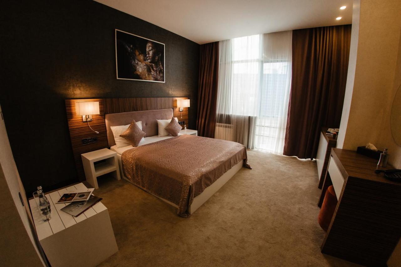 Hillmond Hotel Baky Esterno foto