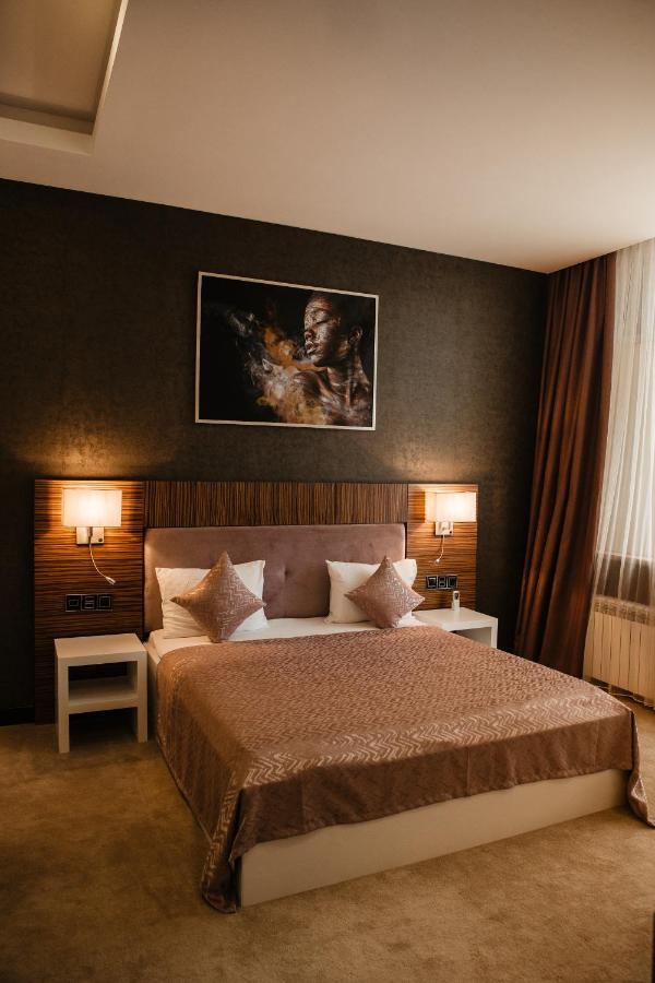 Hillmond Hotel Baky Esterno foto